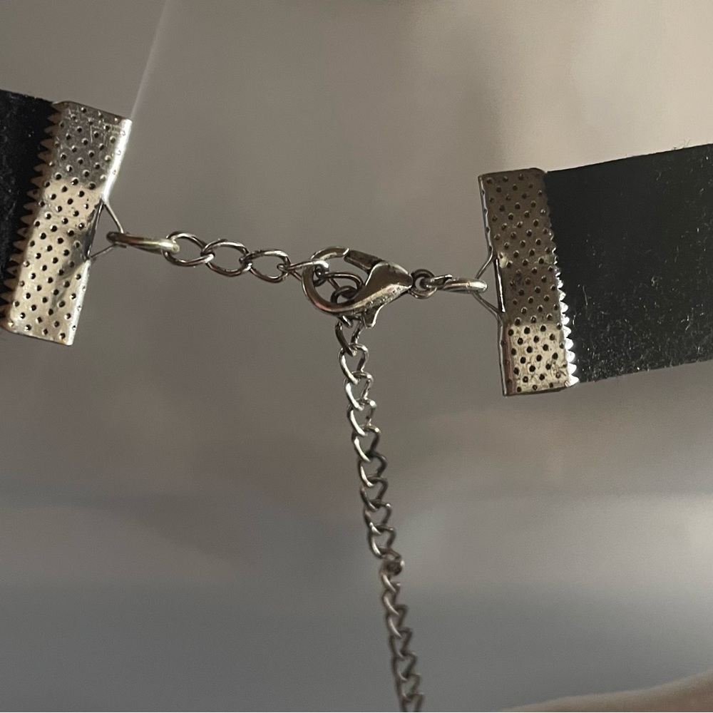 Choker necklace - Picture 2 of 4